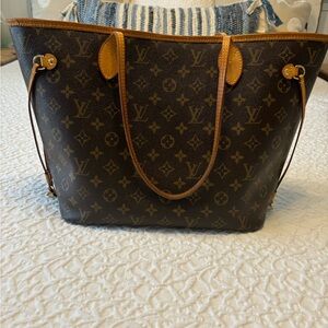 Authentic Louis Vuitton Neverfull MM